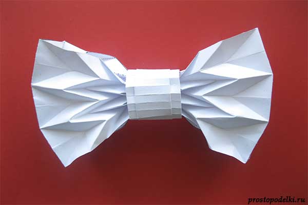 Оригами галстук-бабочка из бумаги