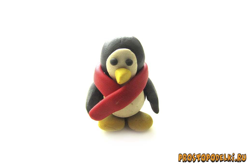 Пингвин из пластилина-title